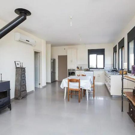 המקום של גיא Villa Sede Eli'ezer Exteriör bild