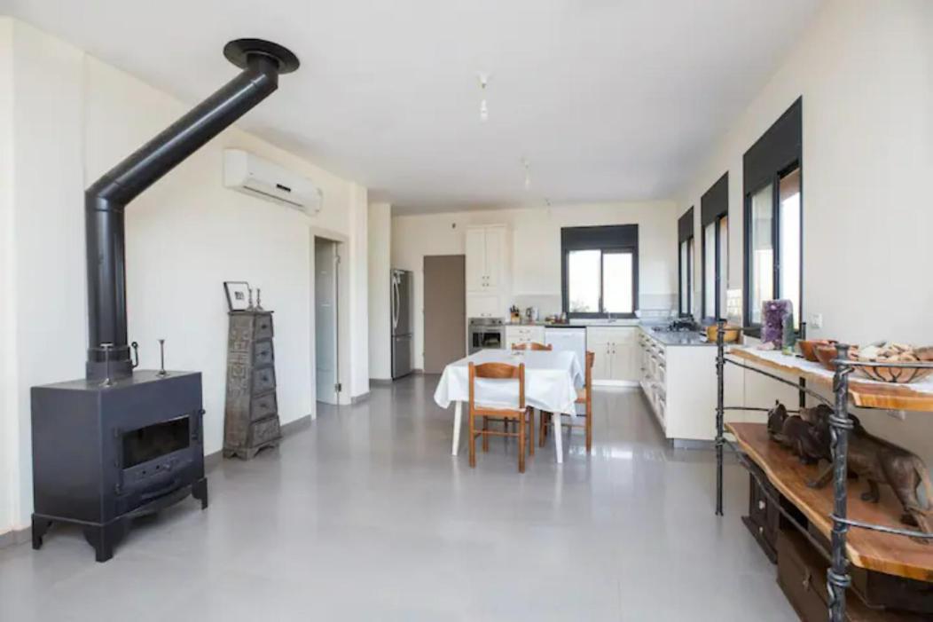 המקום של גיא Villa Sede Eli'ezer Exteriör bild