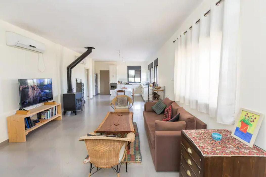 המקום של גיא Villa Sede Eli'ezer Exteriör bild